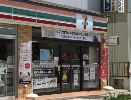 マイステイズ新浦安の近くにコンビニはある？